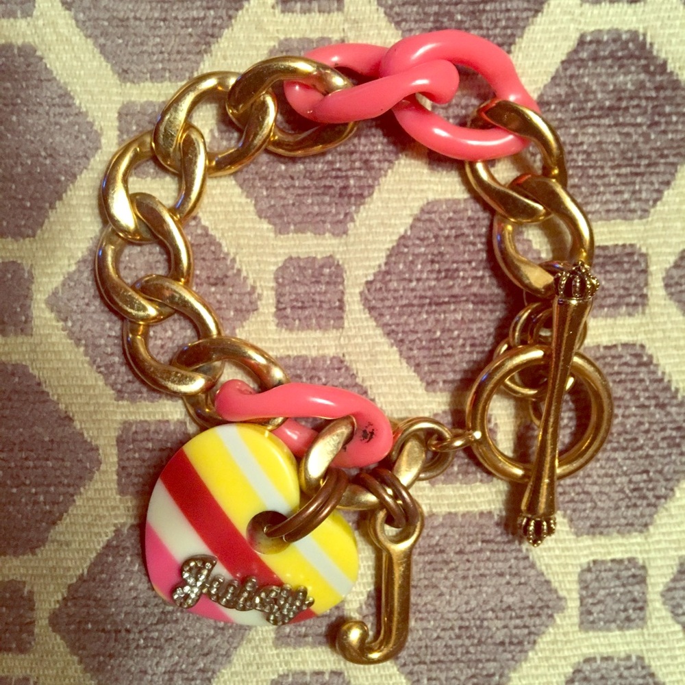 🌟Juicy Couture Stripe Pattern Heart Bracelet🌟